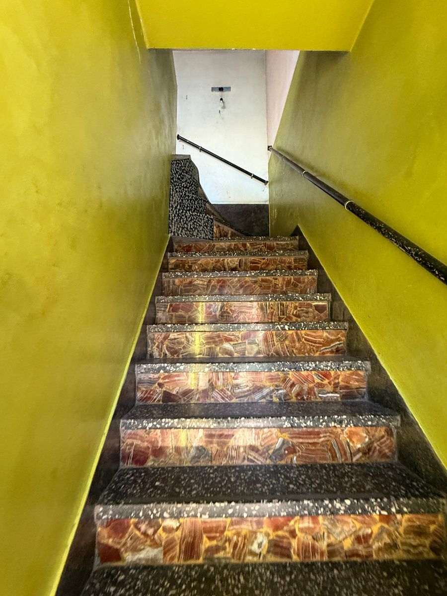 VIVIENDA CON LOCALES SOBRE LOTE EN ESQUINA DE 10X25. — foto 14