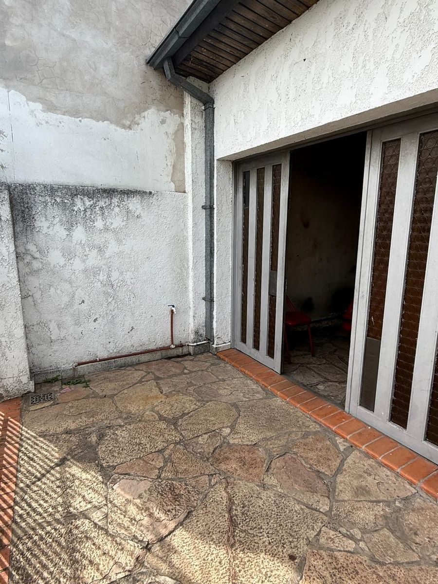 CHALET 3 AMBIENTES CON AMPLIO FONDO. APTO CREDITO. — foto 3