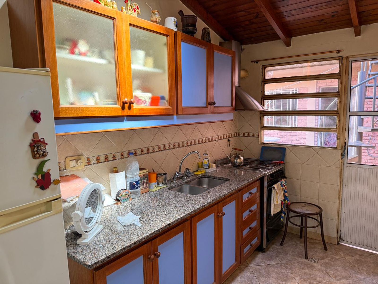 CASA 4 AMBIENTES CON COCHERA Y PATIO — foto 9