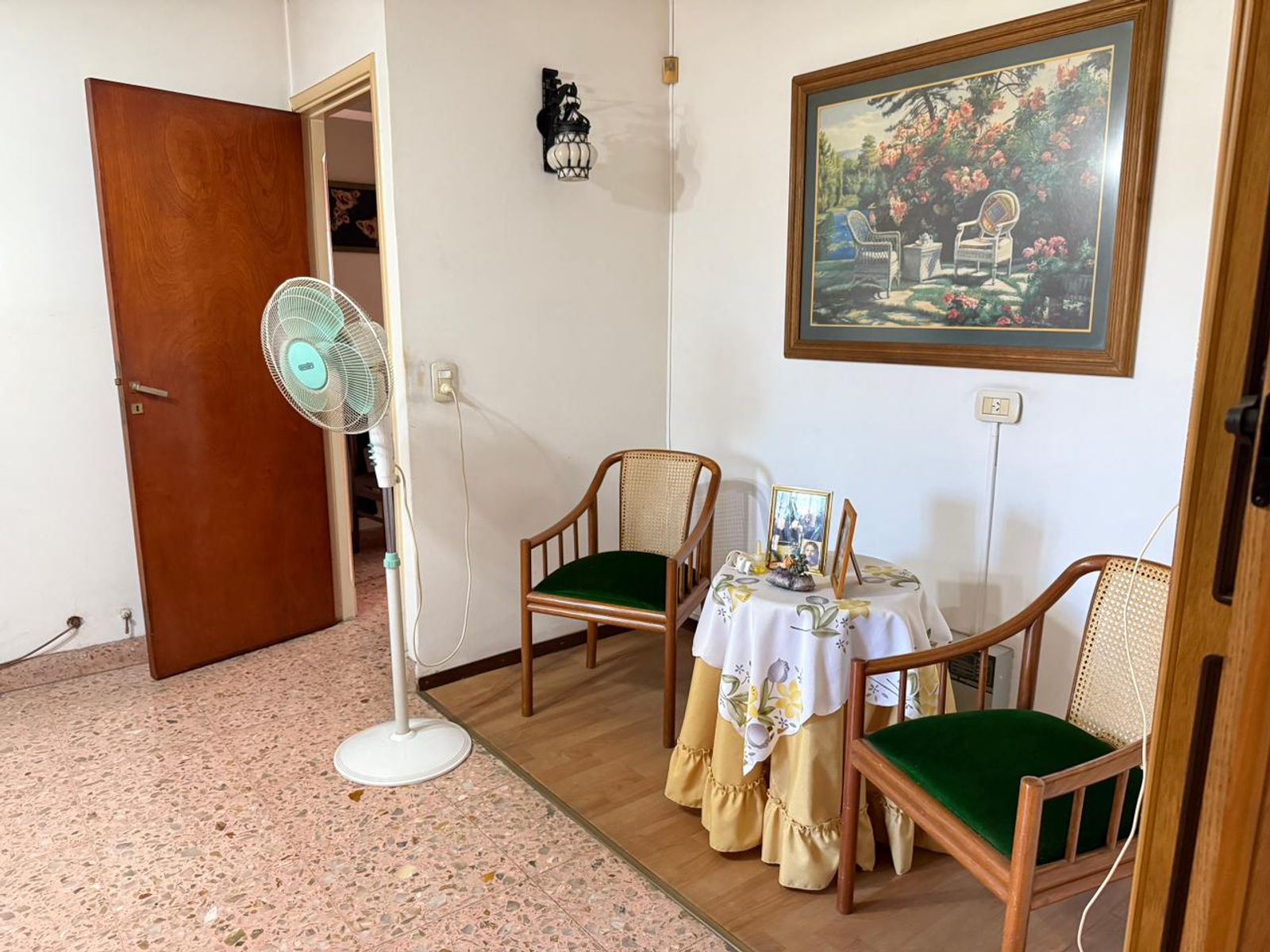 CASA 4 AMBIENTES CON COCHERA Y PATIO — foto 11
