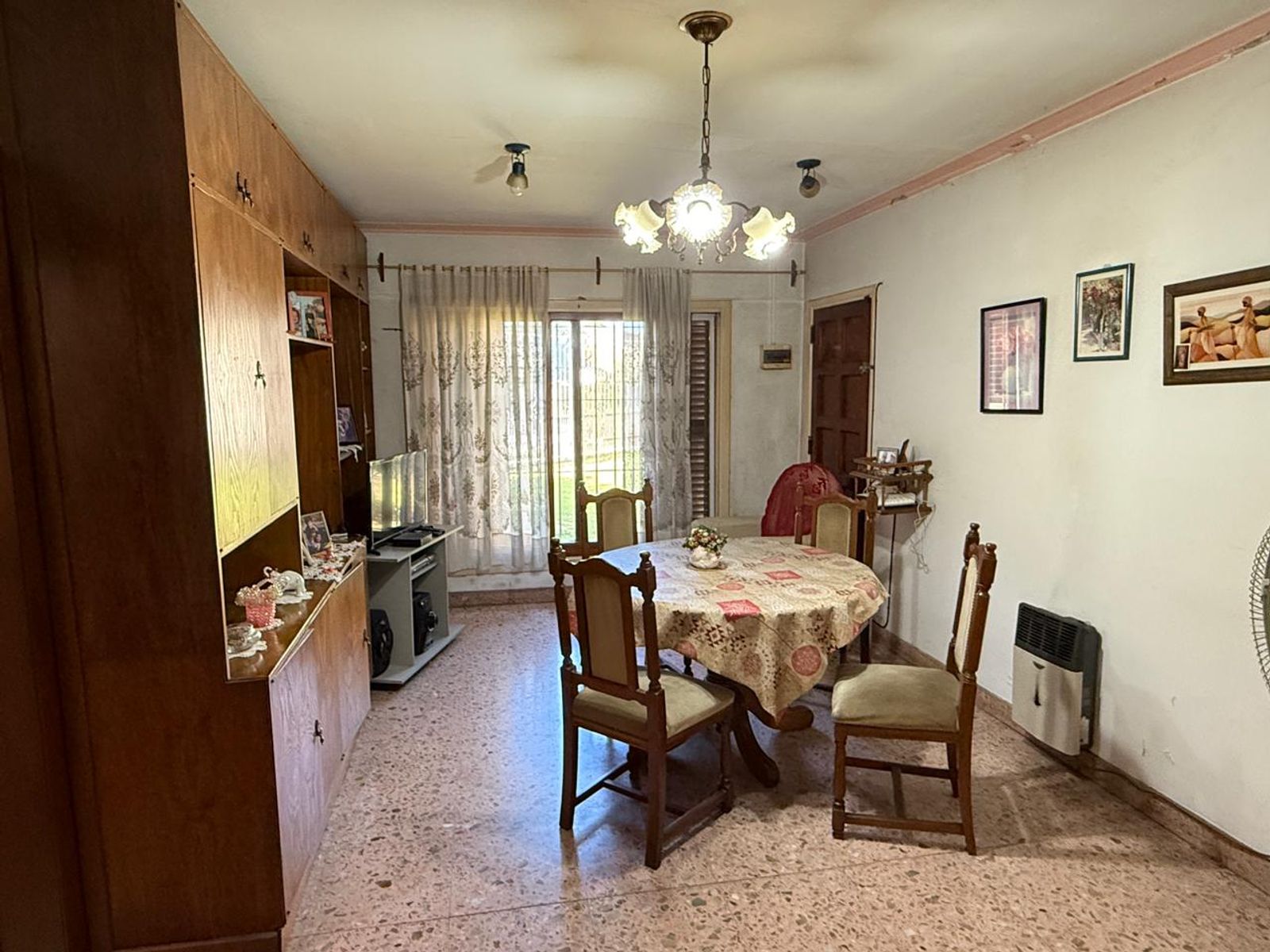 CASA 4 AMBIENTES CON COCHERA Y PATIO — foto 13