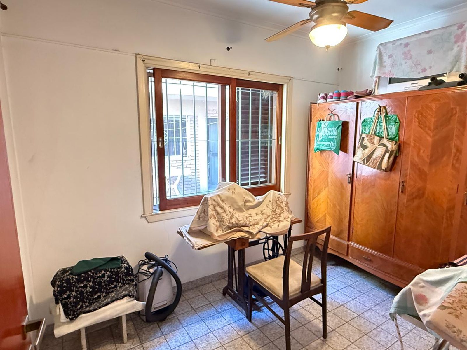 CASA 4 AMBIENTES CON COCHERA Y PATIO — foto 15