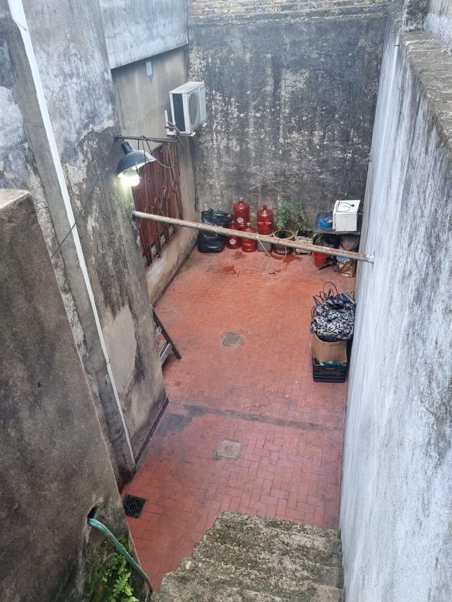 CASA EN ESQUINA 3 AMBIENTES CON TERRAZA - 21
