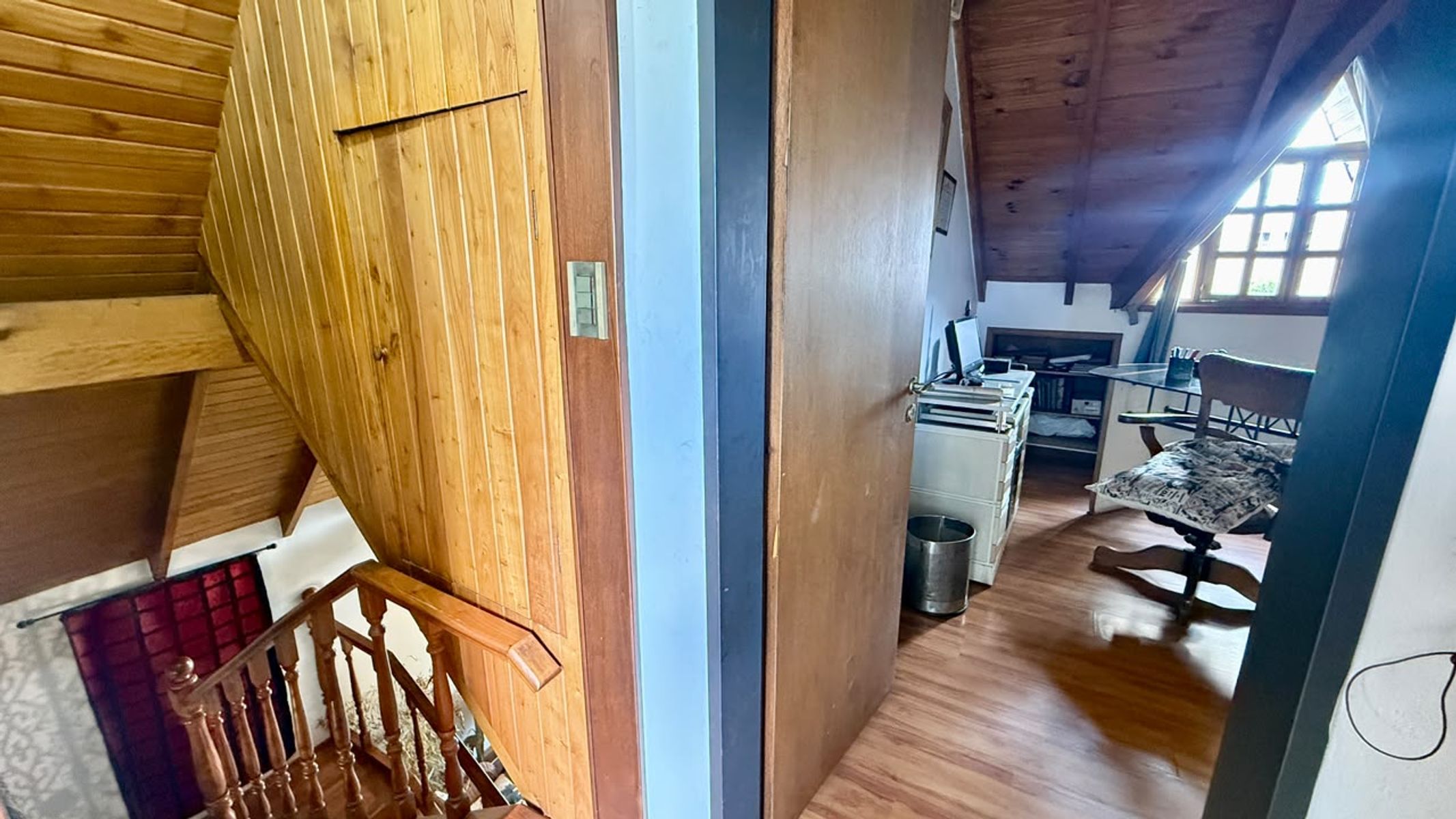 CHALET 4 AMBIENTES CON COCHERA, FONDO Y PILETA. LOTE 9,53x40 mts. - 39