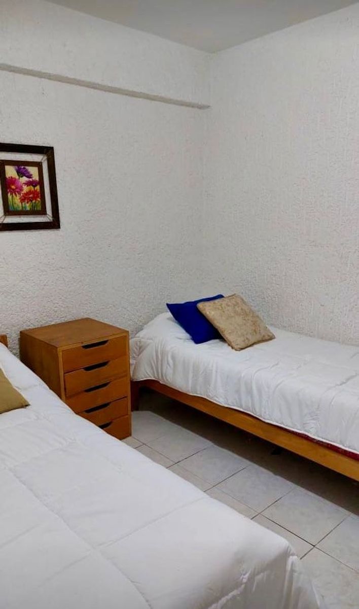 Temporario en Gesell: 2 habitaciones, balcón al mar , centro a 2 cuadrasy a 50 metros de la arena — foto 3