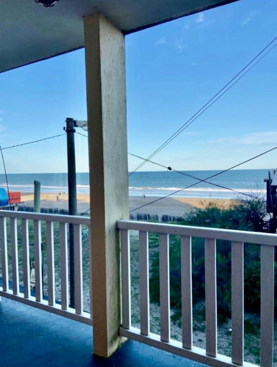 Temporario en Gesell: 2 habitaciones, balcón al mar , centro a 2 cuadrasy a 50 metros de la arena — foto 7