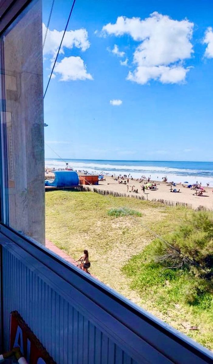 Temporario en Gesell: 2 habitaciones, balcón al mar , centro a 2 cuadrasy a 50 metros de la arena — foto 9