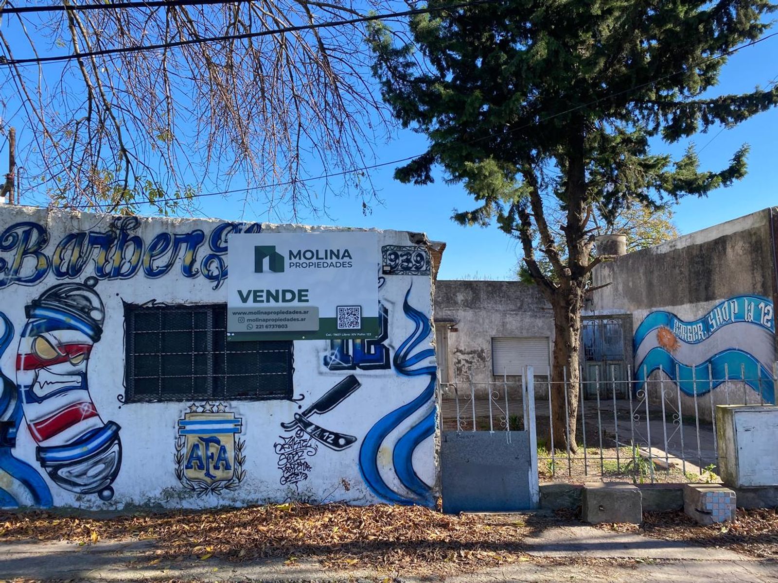 Lote de 637m² con construcción calle 81 entre 13 y 14 - 3