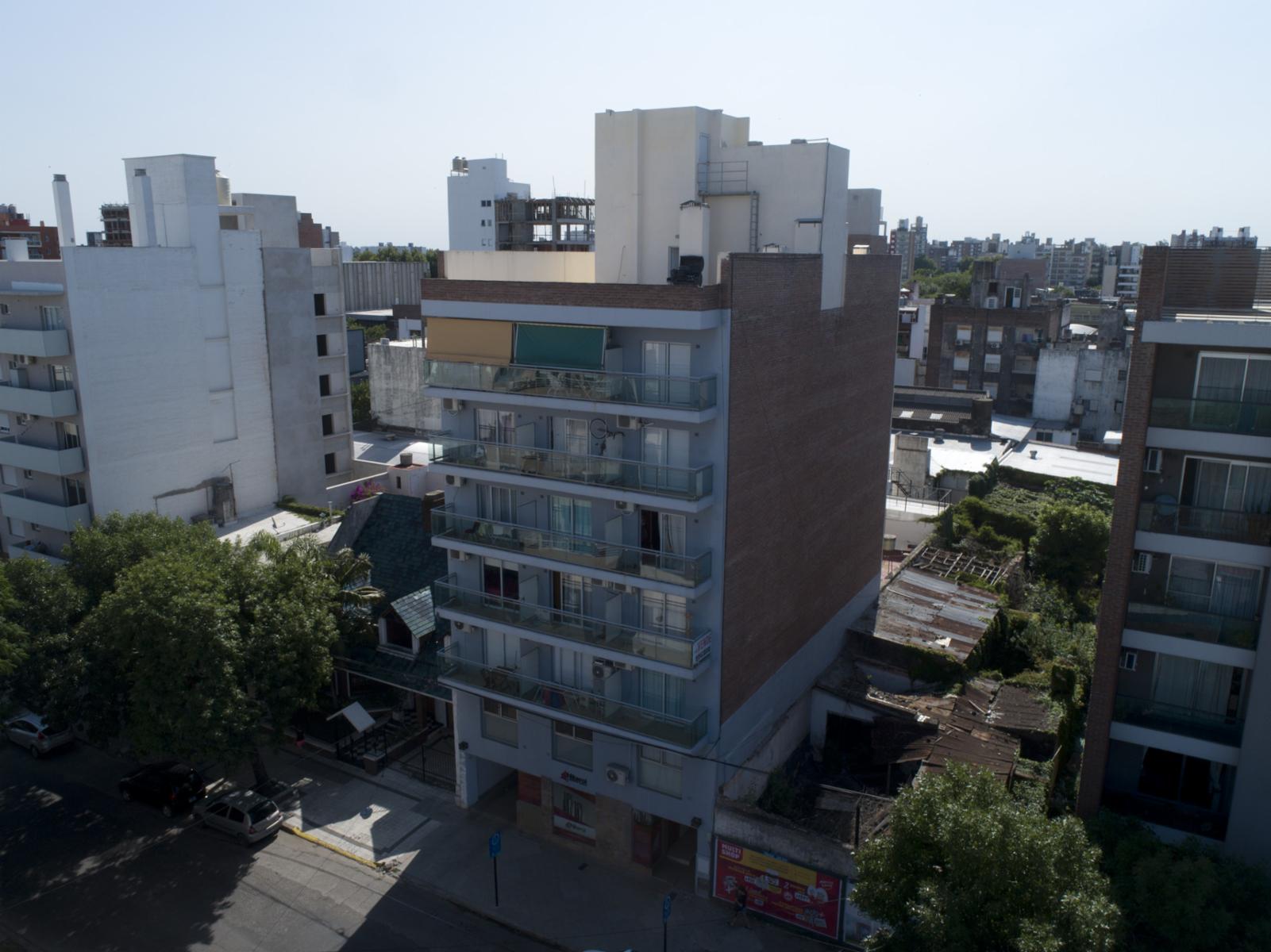 Rosario: Laprida 2062 Piso 1 Dto 04:Monoambiente al contrafrente de 39 m2 sin balcon, Santa Fe, Argentina — foto 8
