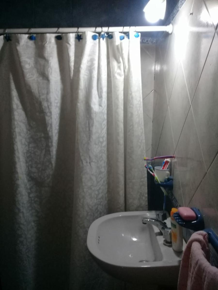Rosario: Maestro Massa 1075 - Casa de 3 dormitorios, 2 baños, Santa Fe, Argentina — foto 8