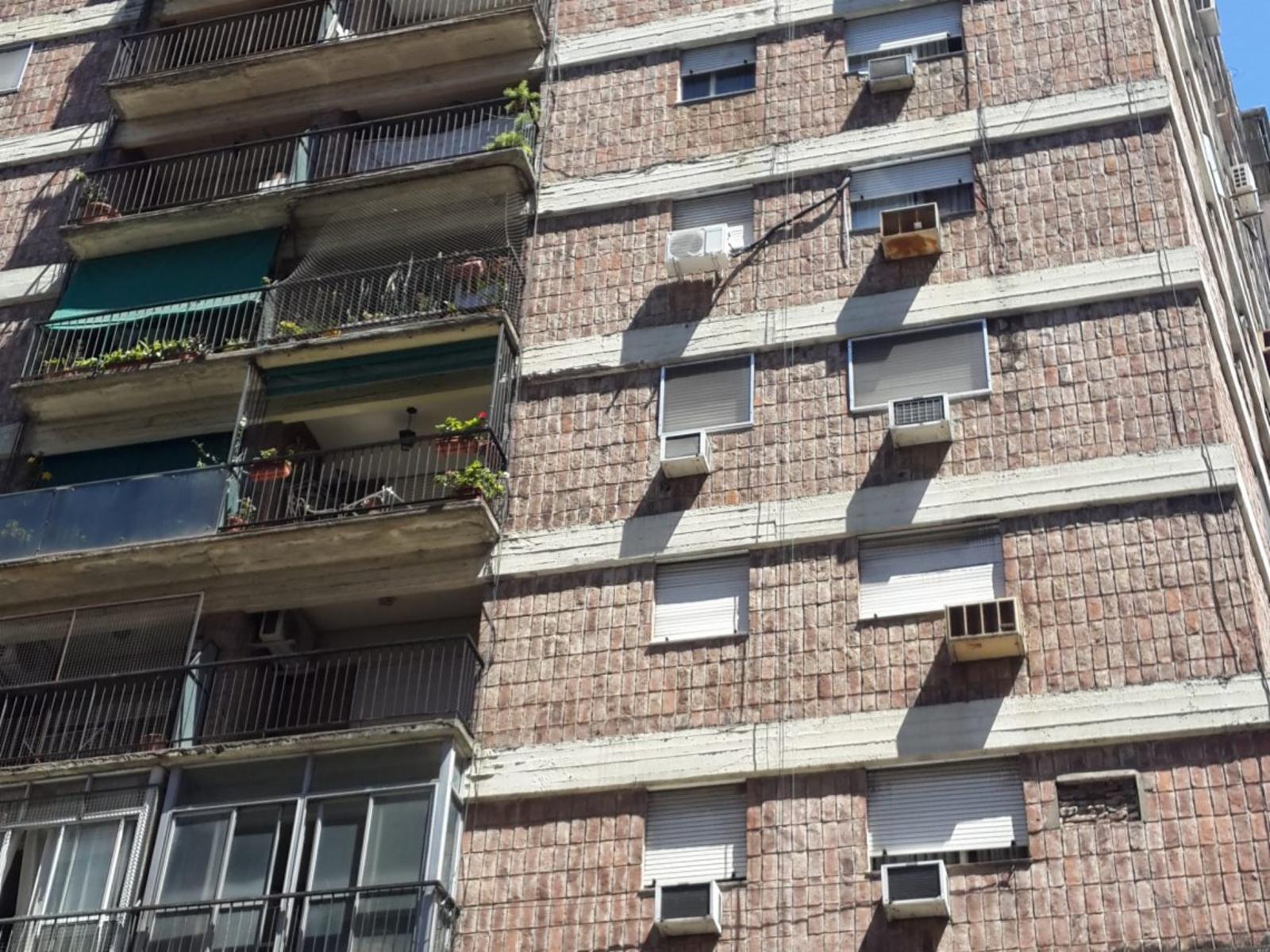 Rosario: Maipu 714 piso 10 Dto 1 o A - Departamento externo con balcon de 3 dormitorios con cochera en venta, Santa Fe, Argentina — foto 3