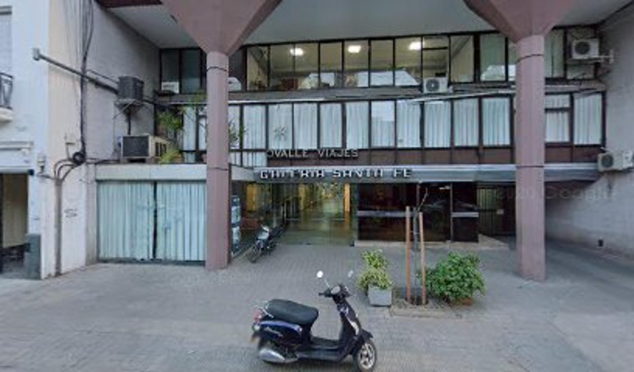 Rosario: Santa Fe 837 en Galeria Comercial Cochera en subsuelo de 14 m2 apto utilitario, Santa Fe, Argentina — foto 4