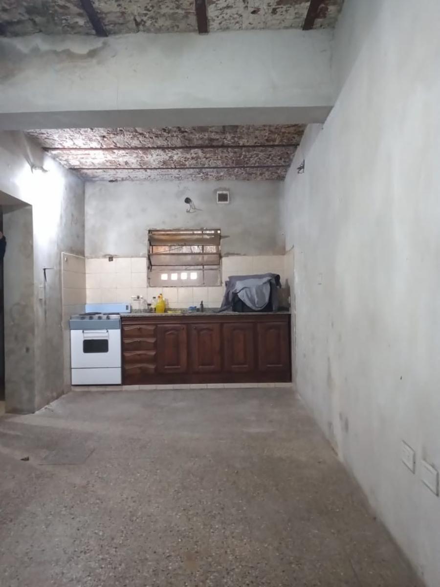 Rosario: Newton 1492 casa de 2 plantas de 3 dormitorios y 1 estar a reciclar 89 m2 cubiertos, Santa Fe, Argentina — foto 6