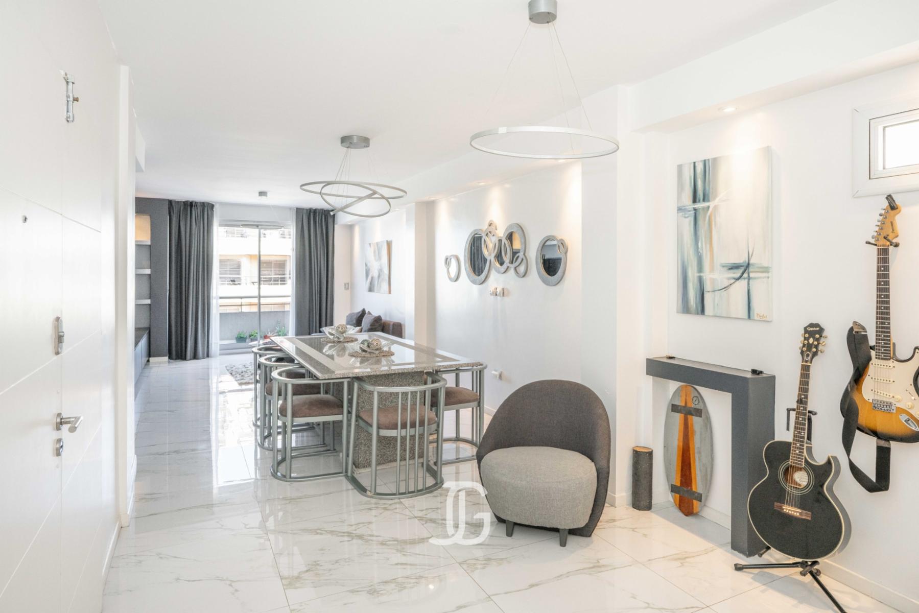 Hermoso Piso de 5 Amb. C/Dep. 170 m2. Con 2 Cocheras. Av. Boyaca 500 — foto 7