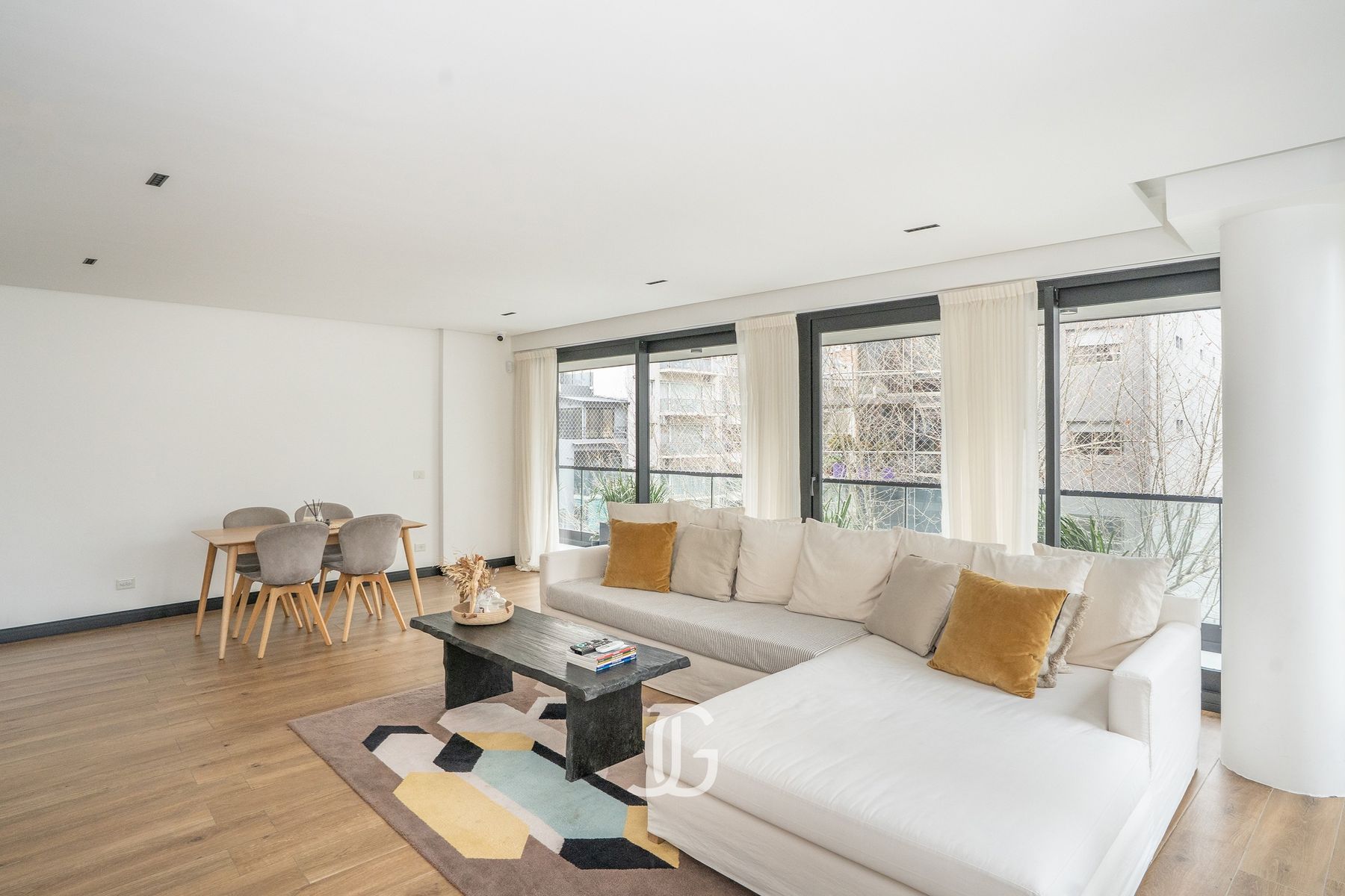 Hermoso de 4 Amb. 150 m2. Con doble Cochera. Pleno Palermo — foto 4