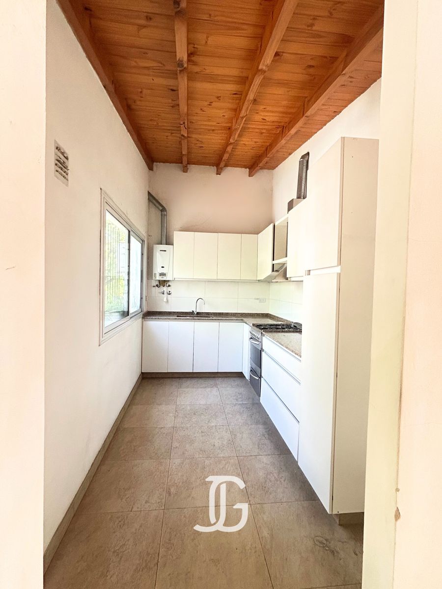 Excelente Local / Casa Uso Comercial. Ideal Gastronomia- Arribeños 2900.- Nuñez - 2