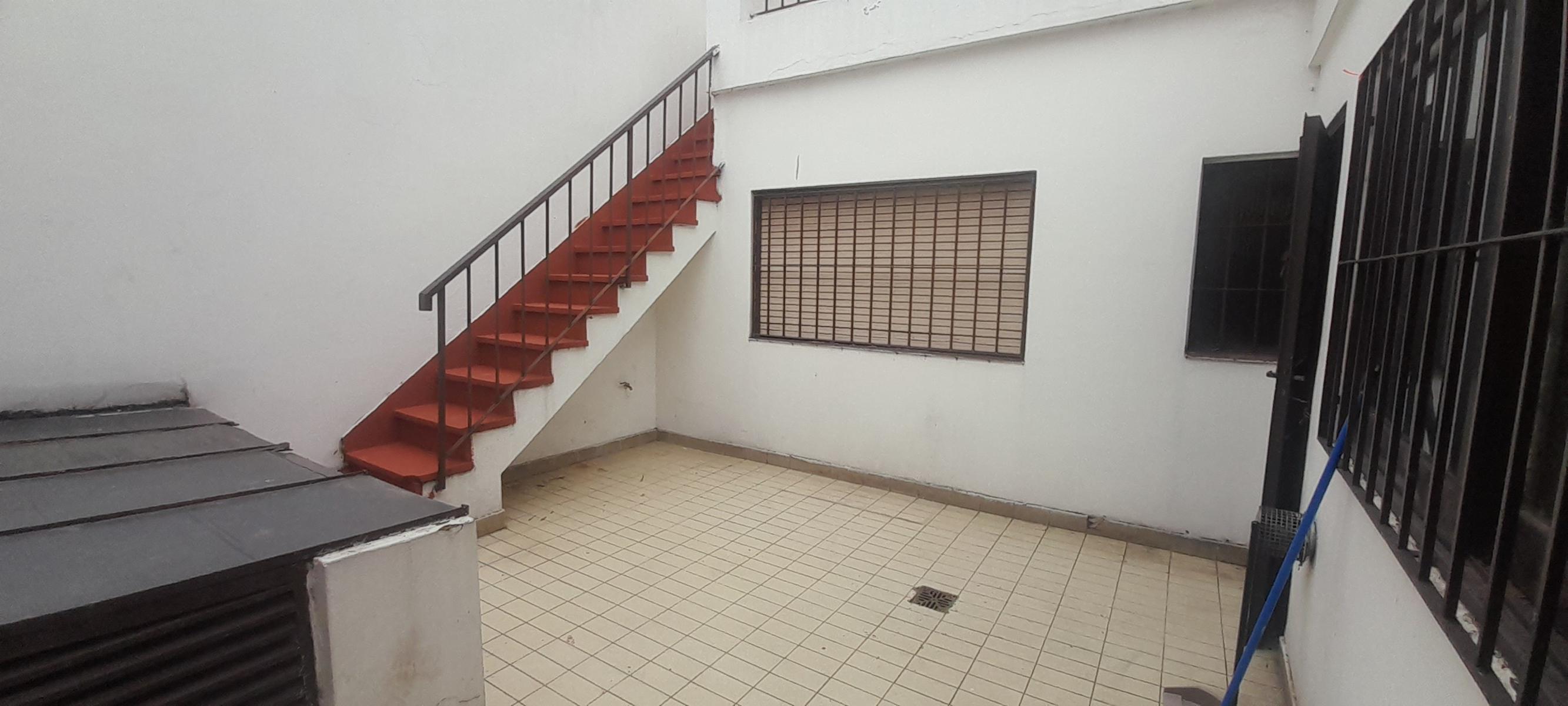 VENTA CASA 5 AMBIENTES BOEDO CON GARAGE/ LOCAL Y TERRAZA — foto 3