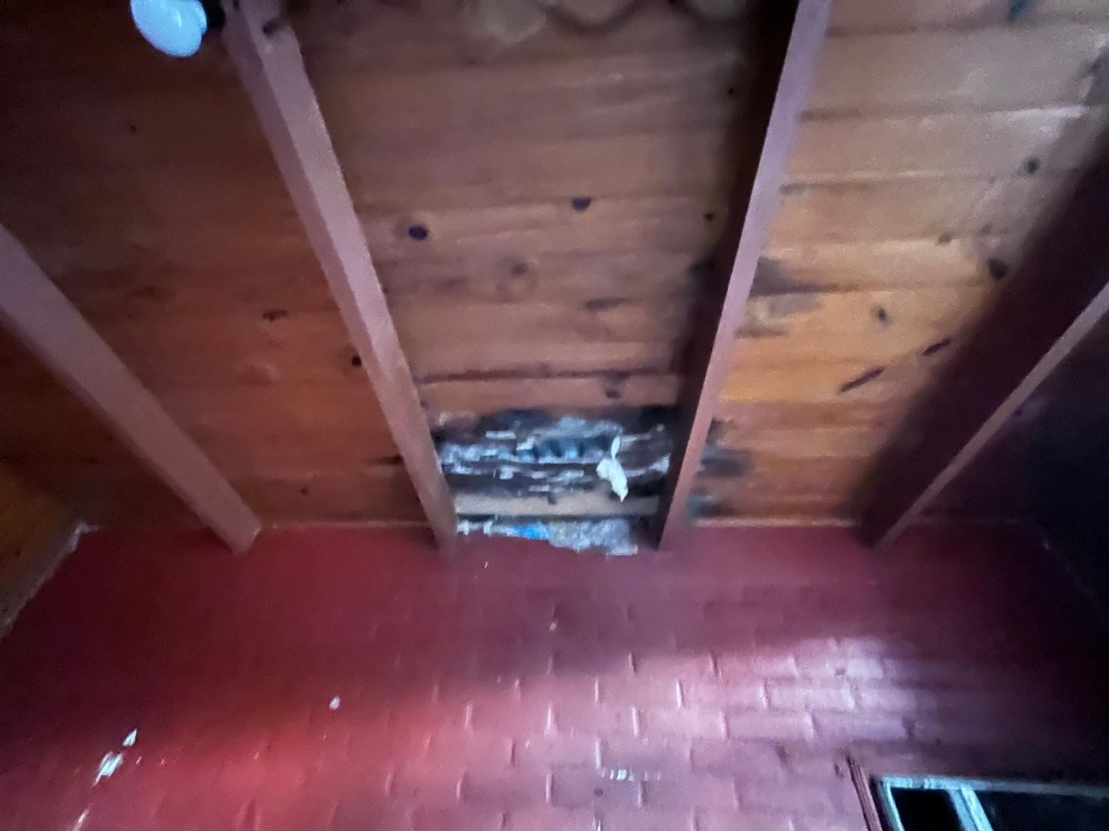 CASA EN VENTA A REFACCIONAR - 8