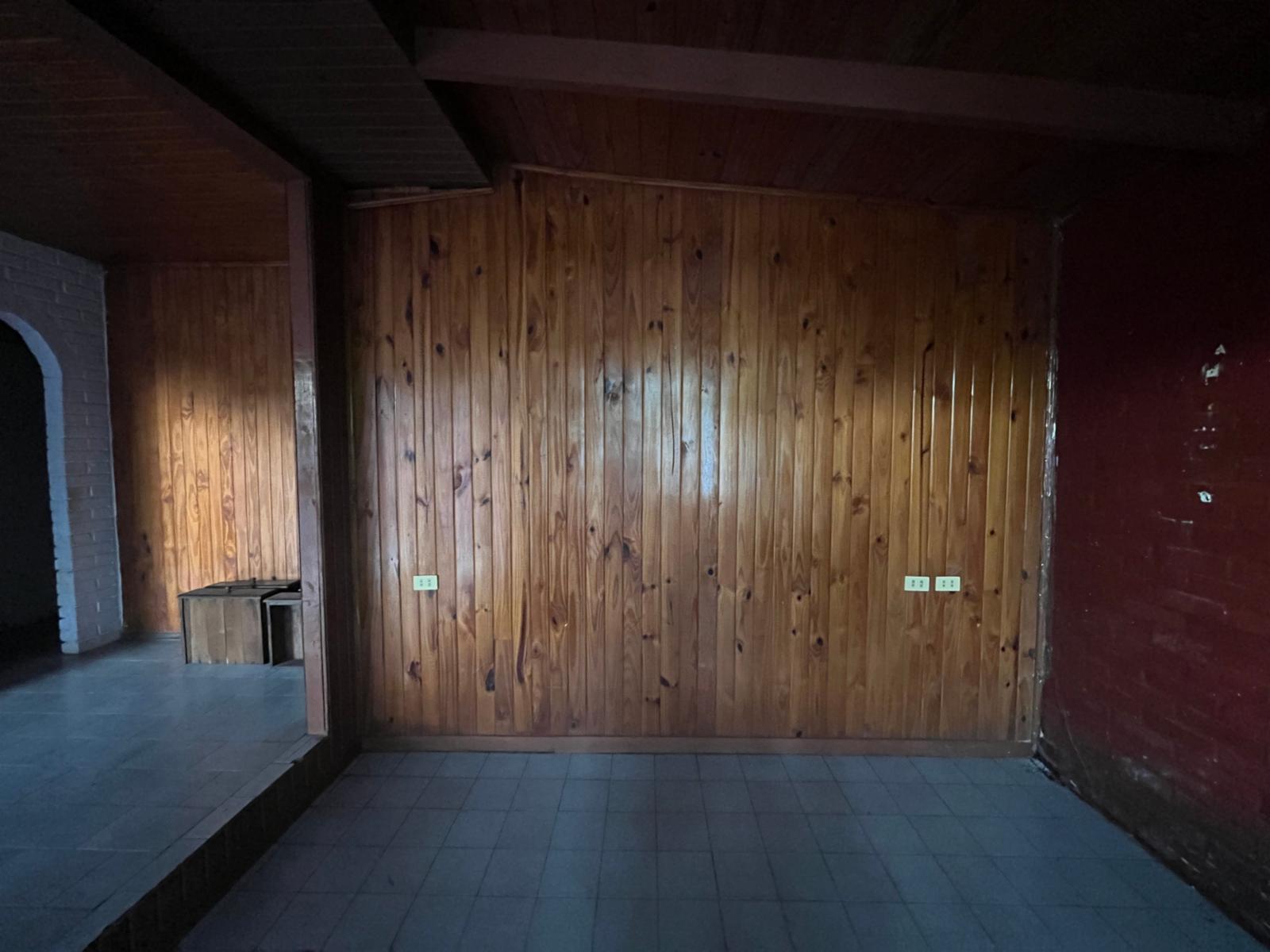 CASA EN VENTA A REFACCIONAR - 9
