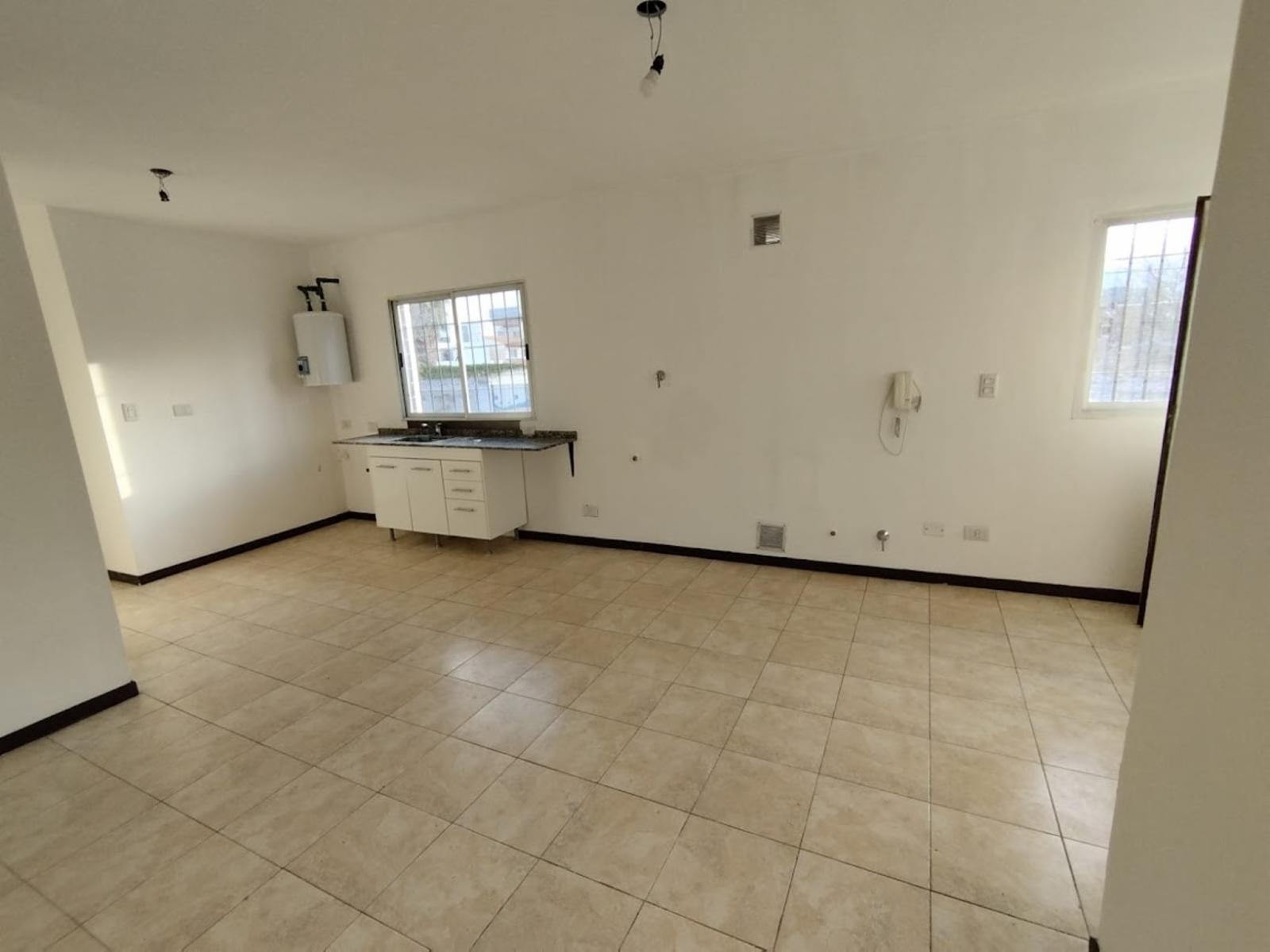 DEPARTAMENTO EN VENTA EN GODOY CRUZ - CERCA PLAZA DEPARTAMENTAL — foto 2