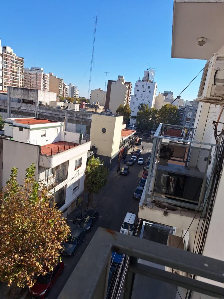 Excelente dpto 1 amb con balcón Frente — foto 13