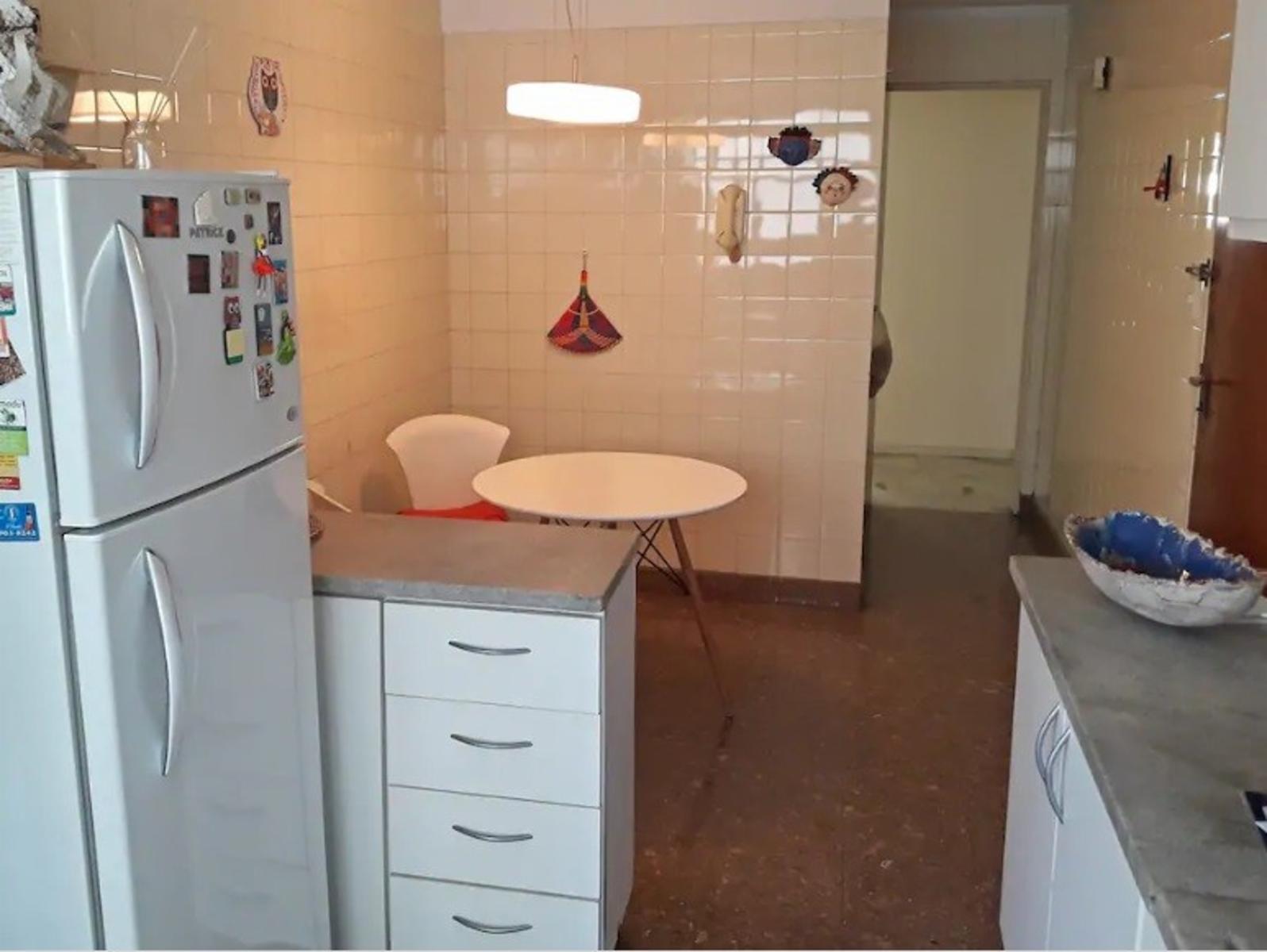 Excelente dpto 3 amb c/dependencia Baño Toilette Balcon — foto 7