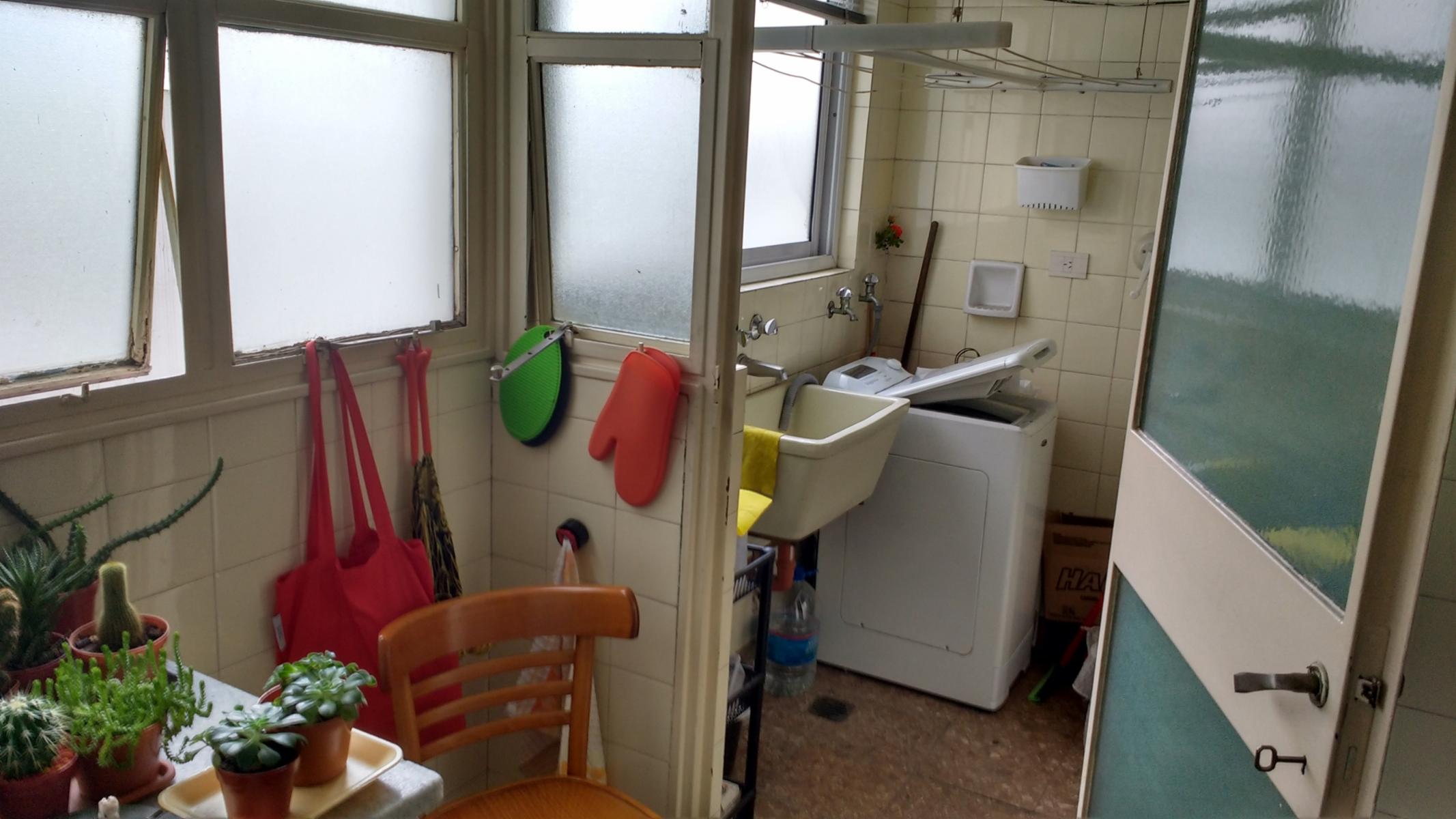 Excelente dpto 3 amb c/dependencia Baño Toilette Balcon — foto 15