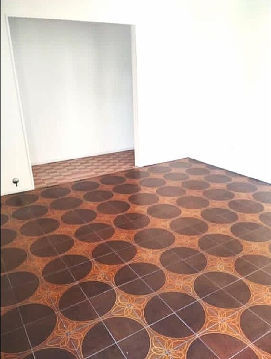 RESERVADO -------OPORTUNIDAD - EXCELENTE DEPARTAMENTO EN FLORES A MTS DE AV.RIVADAVIA — foto 4