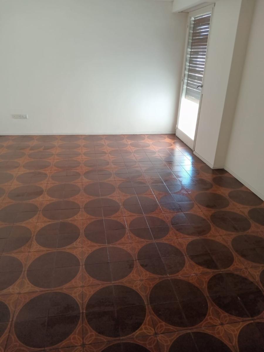 RESERVADO -------OPORTUNIDAD - EXCELENTE DEPARTAMENTO EN FLORES A MTS DE AV.RIVADAVIA — foto 14