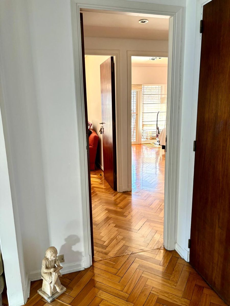 Barrancas de Belgrano piso cuatro ambientes, dependencia, cochera y baulera — foto 8
