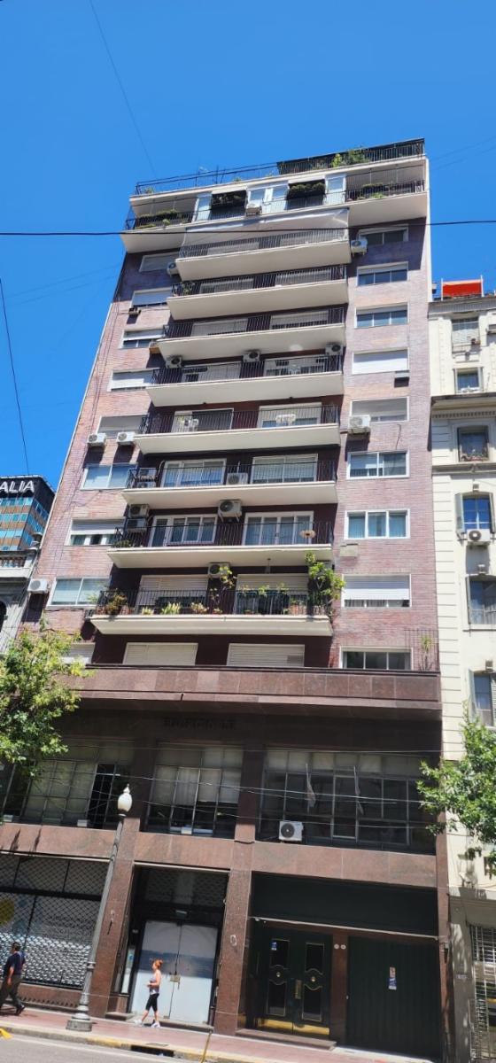 Impactante departamento de 4 amb./Balcón de 55 m2 — foto 2