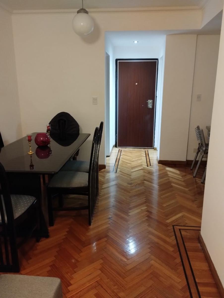 Excelente Dpto, 4 Amb, Frente balcón corrido - 1