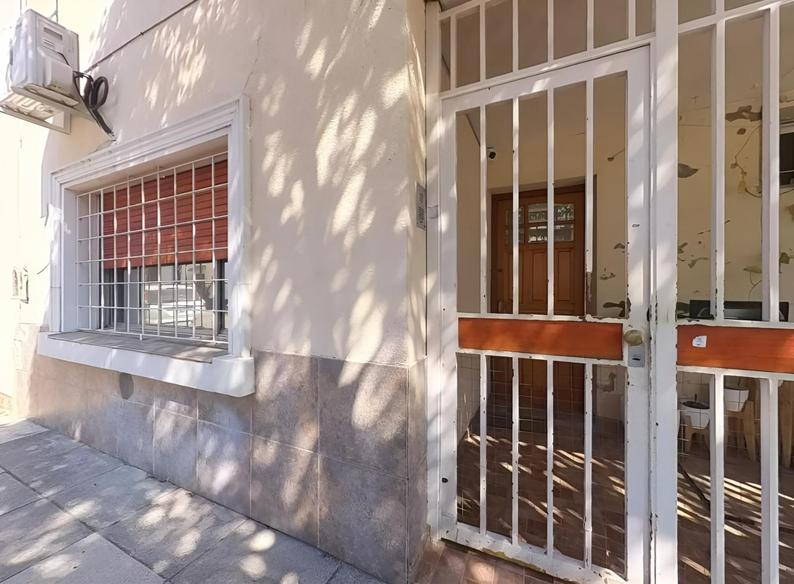 Venta de casa con cochera - Liniers Capital Federal — foto 3