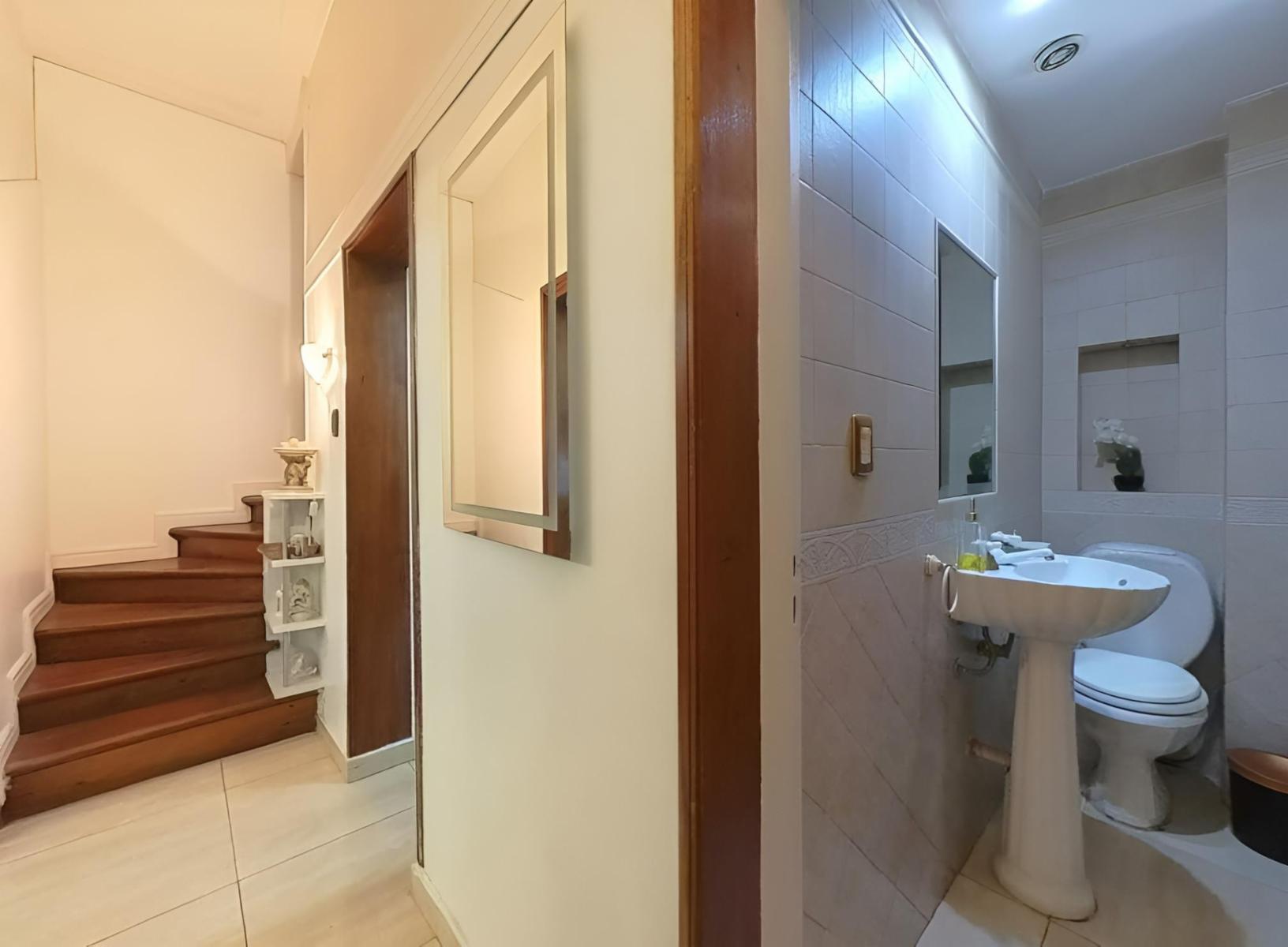 Venta de casa con cochera - Liniers Capital Federal — foto 6