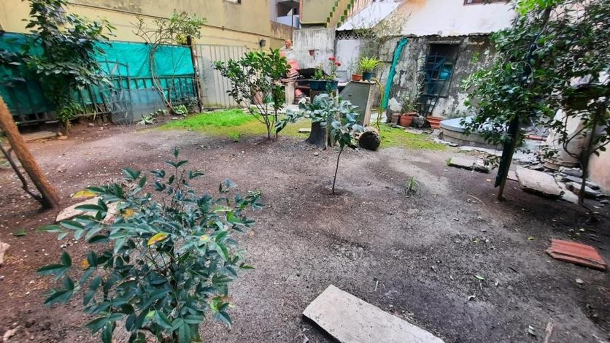 VENTA DE DEPARTAMENTO CON PATIO, 1ER PISO. — foto 3