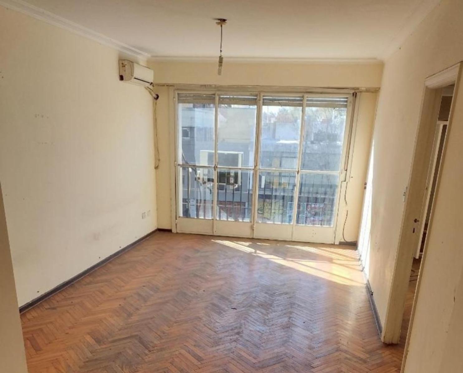 VENTA DE DEPARTAMENTO A RECICLAR. AL FRENTE. UBICACION ESTRATEGICA. — foto 6