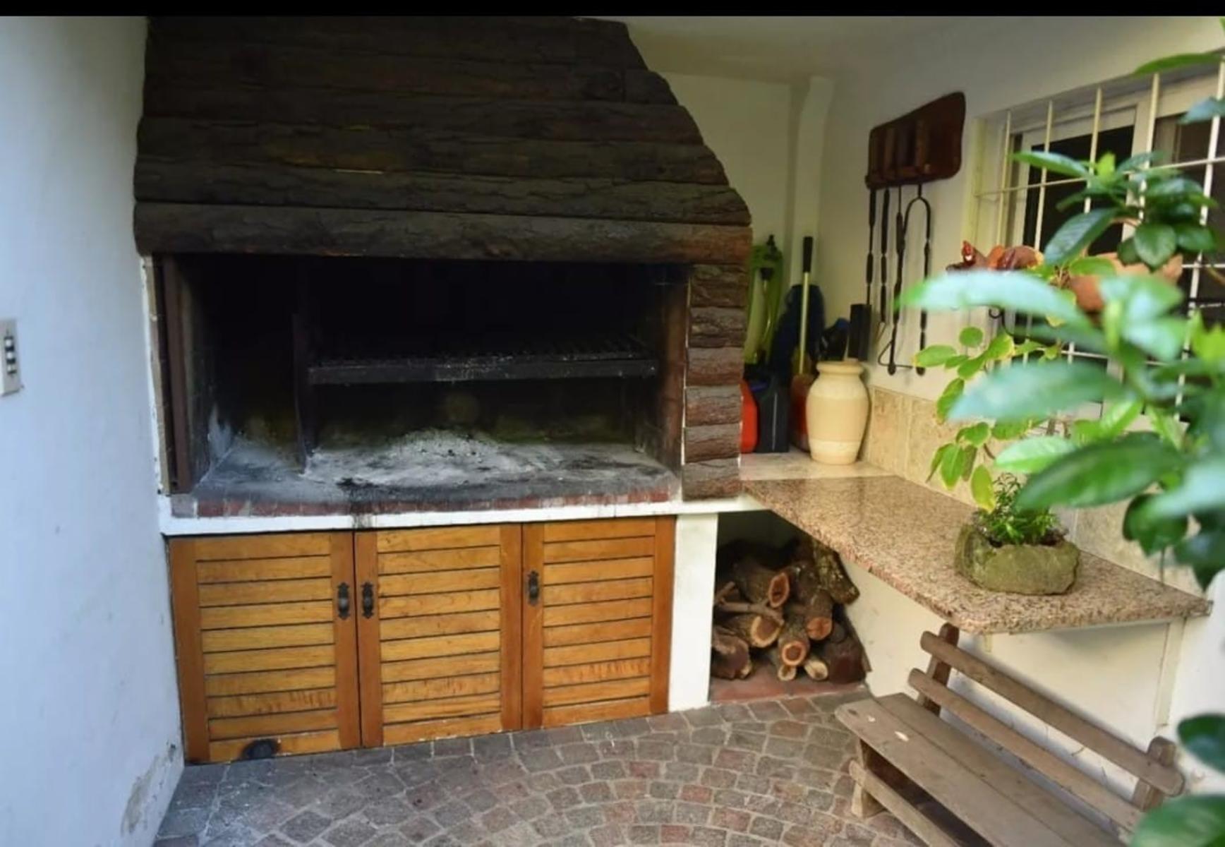 VENTA DE PROPIEDAD , 4 AMBIENTES EN DOS PLANTAS — foto 10
