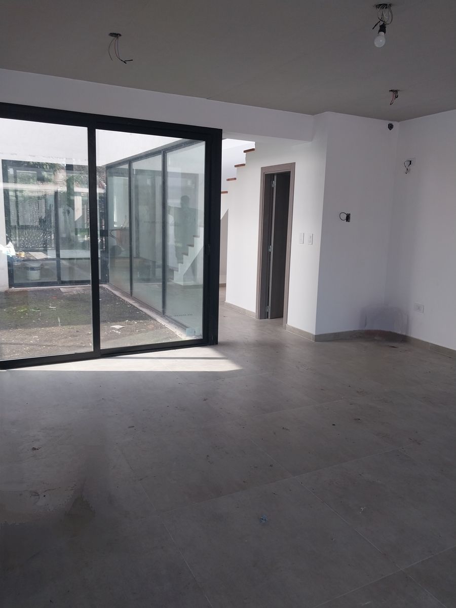 VENTA DE ESPECTACULAR DUPLEX-POR SUS DIMENSIONES- 5 AMBIENTES. — foto 14