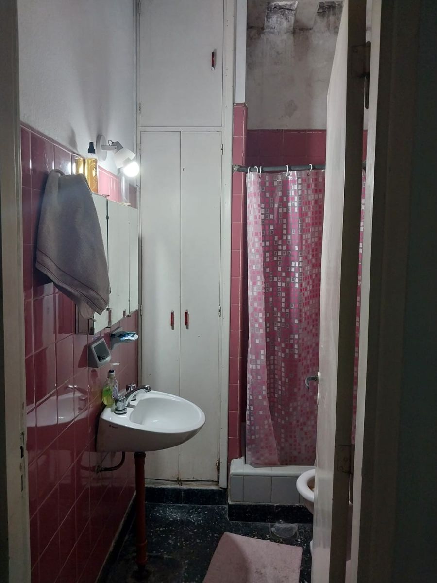 PROPIEDAD EN VENTA A METROS DE AV HIPOLITO YIRGOYEN — foto 2