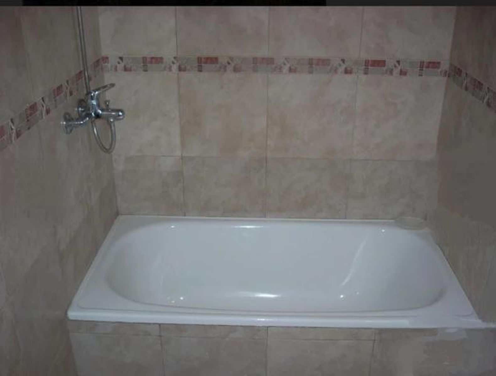 VENTA DE EXCELENTE DEPARTAMENTO AL FRENTE SAN JUSTO CENTRO — foto 4