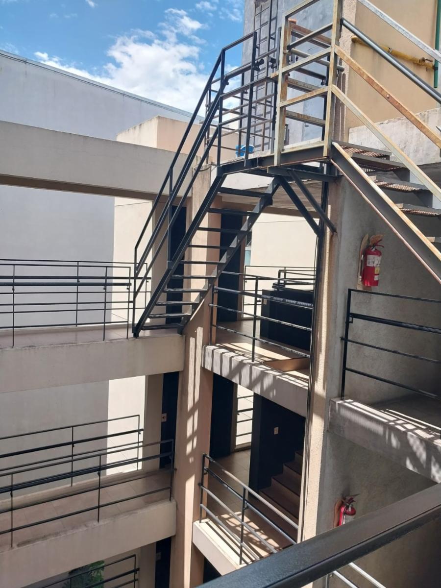 SALIO A LA VENTA ESTE COMODO DOS AMBIENTES TIPO TRIPLEX. VISITAMOS... — foto 3