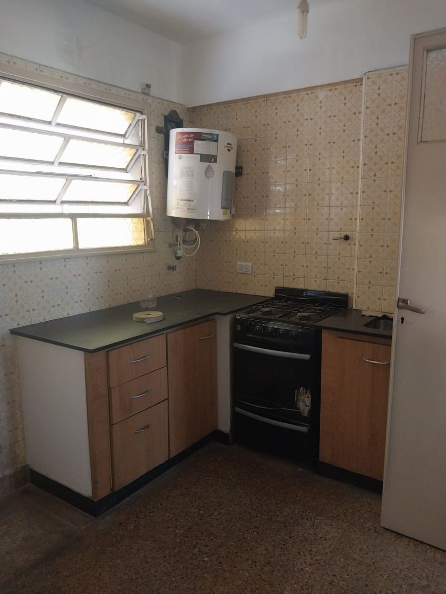TRES AMBIENTES AMPLIOS,BARRIO LINIERS. ¡ EN LA SUBIDA DEL AUTOPISTA 25DE MAYO — foto 7