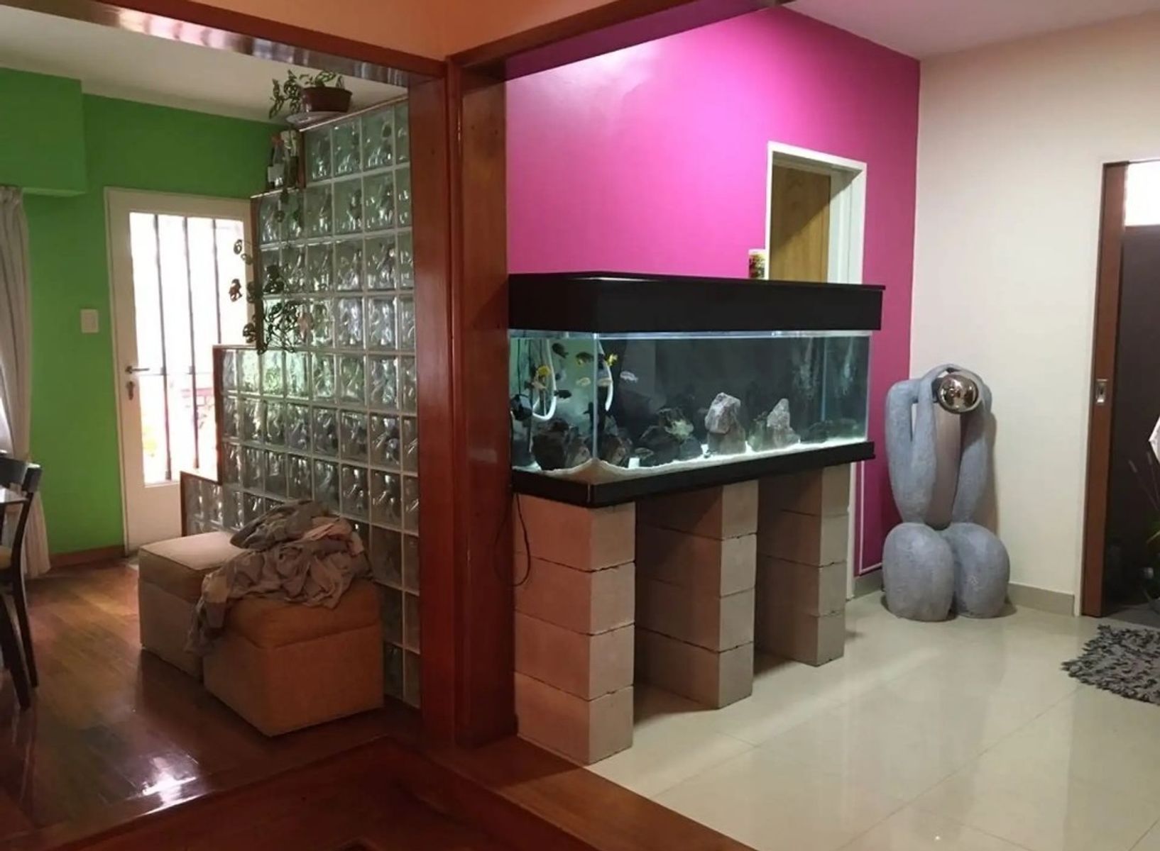 CASA DE SEIS AMBIENTES, MAS PILETA CON SALON 1ER PISO. — foto 5