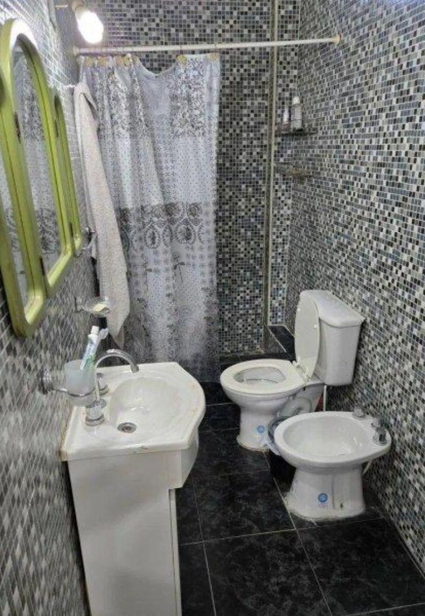 ¡VENDEMOS CASA DE TRES AMBIENTES, CON COCHERA MAS DEPARTAMENTO — foto 5
