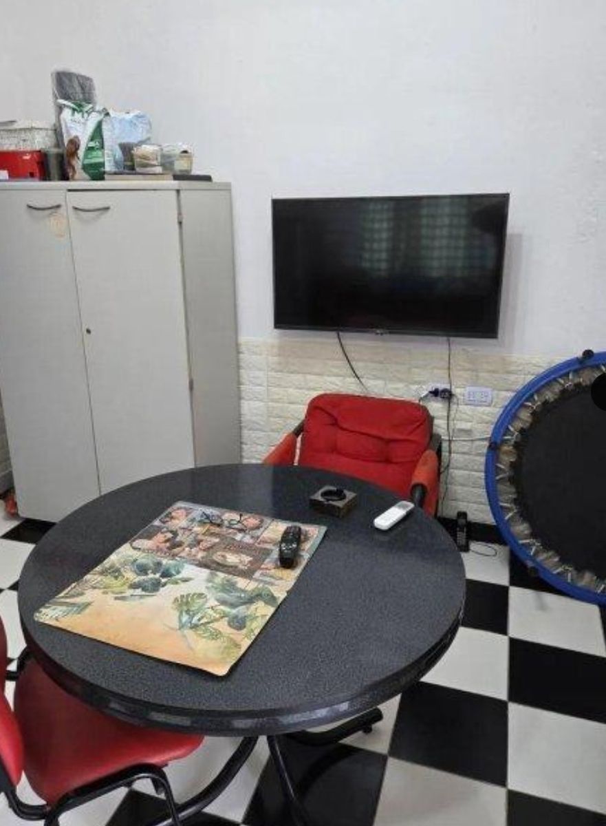 ¡VENDEMOS CASA DE TRES AMBIENTES, CON COCHERA MAS DEPARTAMENTO — foto 13