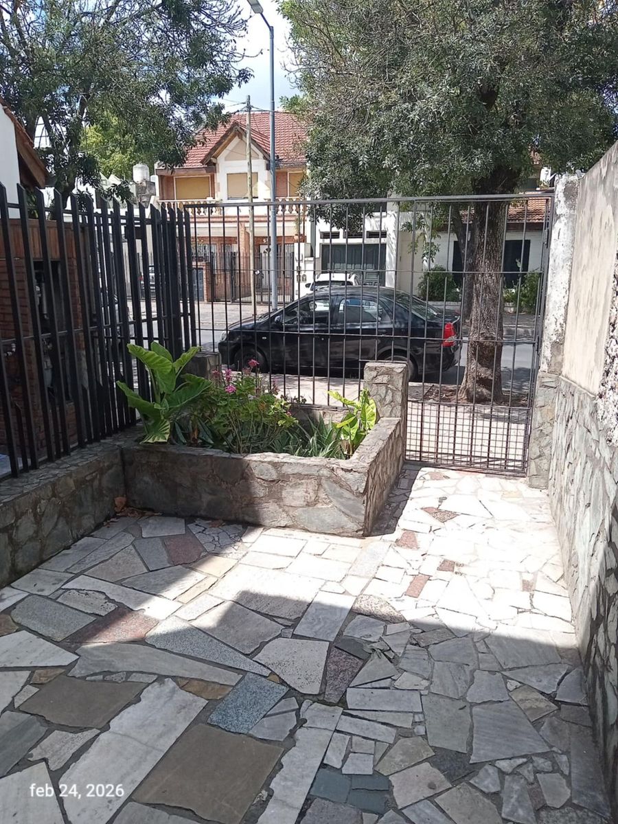 2 PH A RECICLAR EN EL CORAZON DE MONTE CASTRO — foto 4