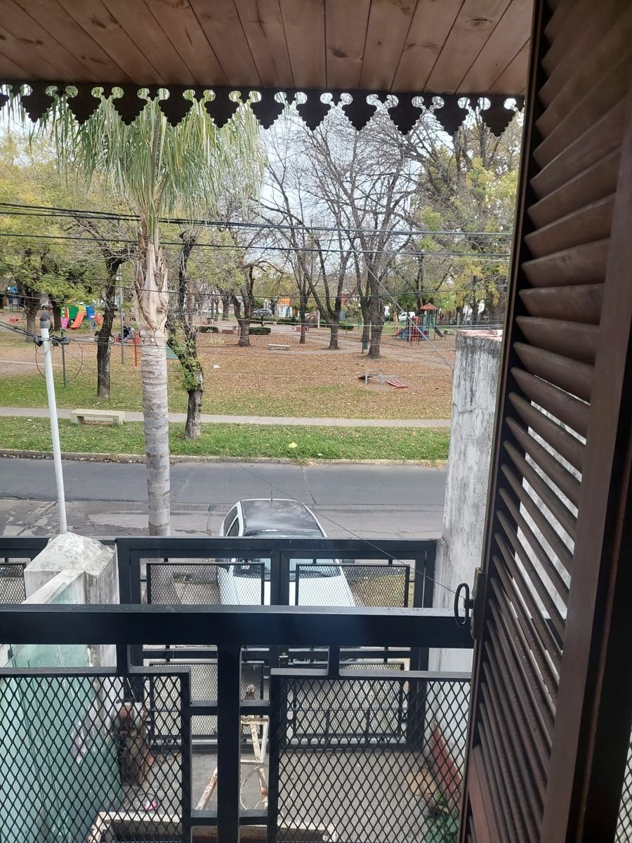 TRIPLEX EN VENTA FRENTE A PLAZA CATTANEO - 7