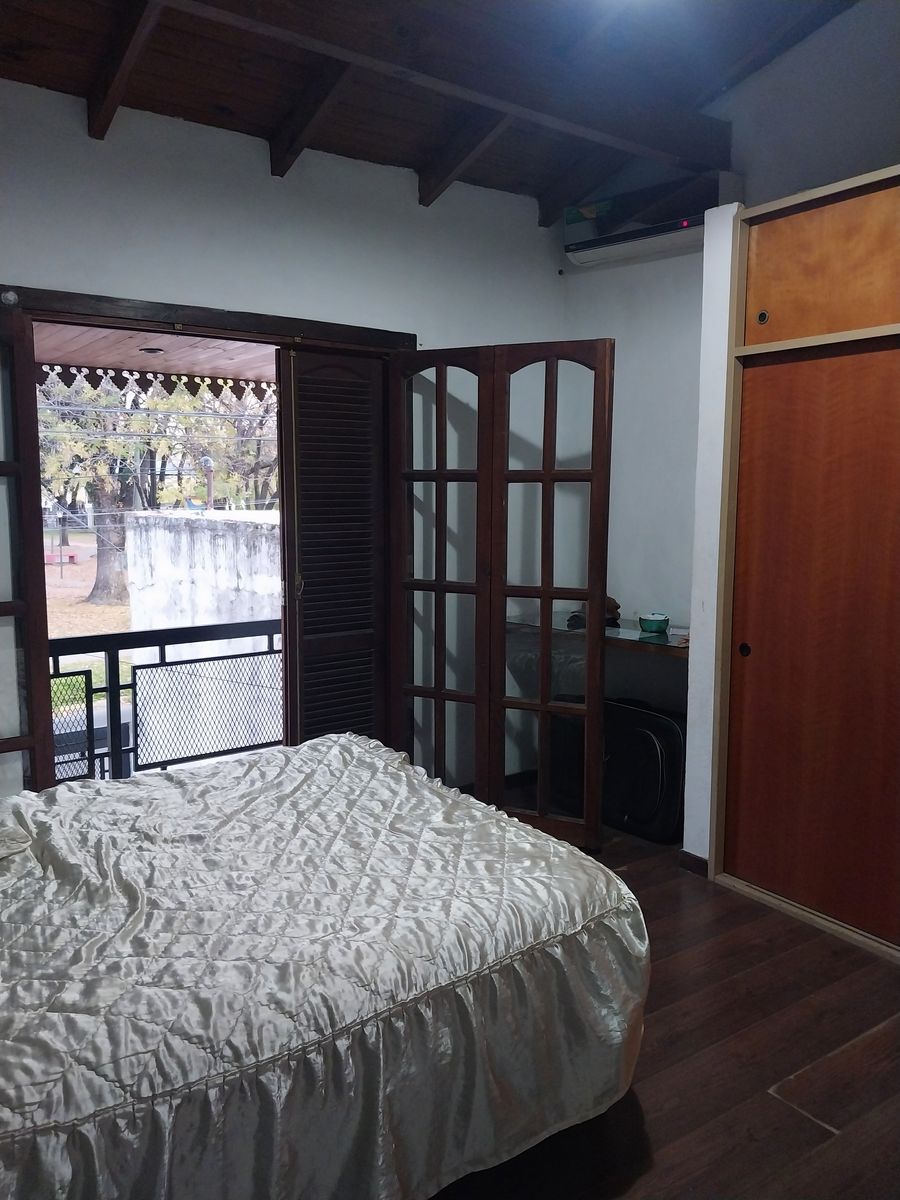 TRIPLEX EN VENTA FRENTE A PLAZA CATTANEO - 11