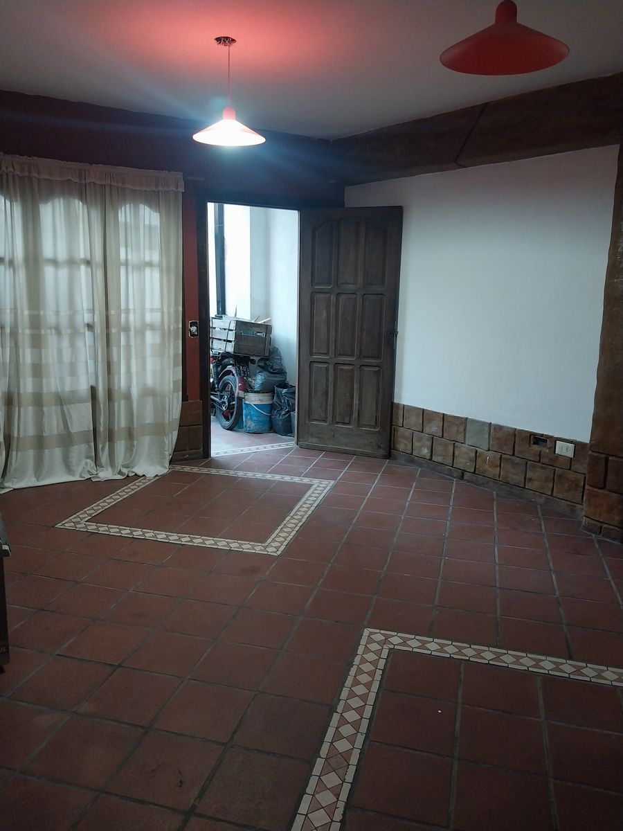 TRIPLEX EN VENTA FRENTE A PLAZA CATTANEO - 17