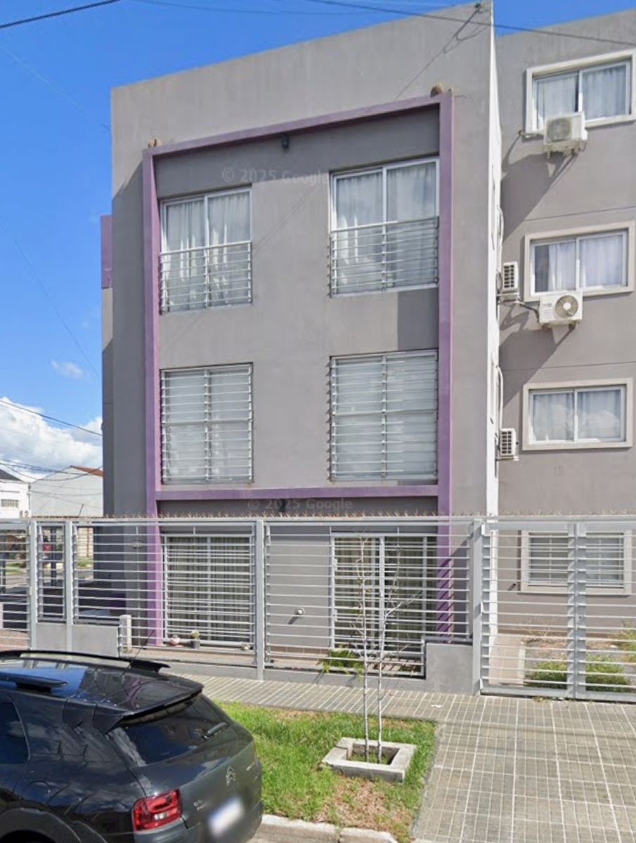 Departamento dos ambientes,terraza y cochera propia - 3
